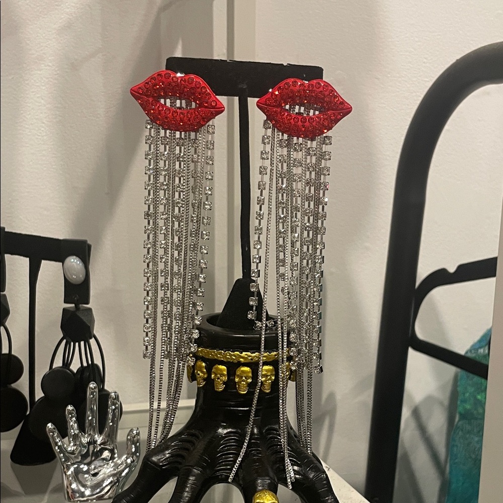 Red Lip Rhinestone Dangle Earrings